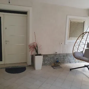 27 Center House Holiday home